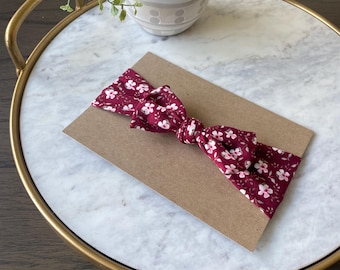 Cranberry Floral Knit Baby Bow Headband: Adjustable Stretch Headwrap