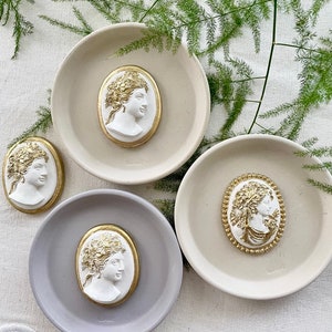 Intaglio Wall Art - Trendy, Intaglio, Intaglio Plate, Medallion Wall Art, Gold Leaf Intaglio,  Wall Art, 3.5 inches in diameter