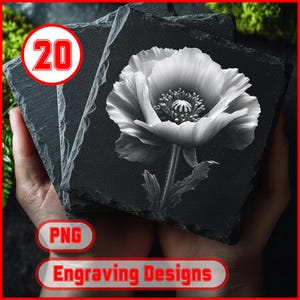 Puede incluir: Un juego de posavasos cuadrados de pizarra con un grabado detallado de una flor de amapola en escala de grises. La imagen incluye el texto "20", "PNG" y "Engraving Designs" en rojo y blanco. Los posavasos están en manos de una persona.