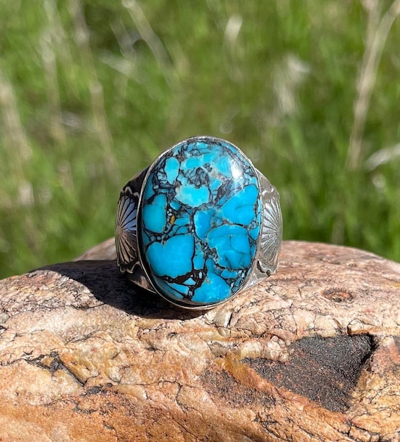 Kingman Turquoise Ring, Sterling Silver Ring, Mohave Blue with Black Matrix Turquoise, Ring Size 9
