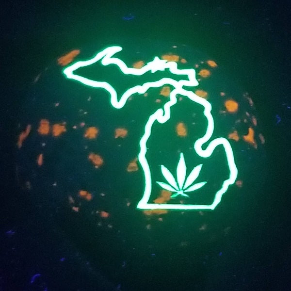 Sandblasted Fluorescent Sodalite Stone with Michigan Outline & Leaf