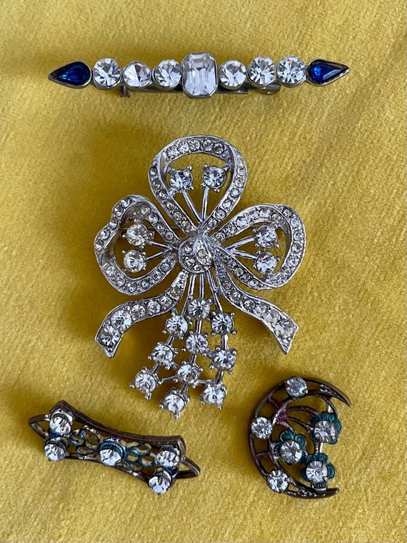 Vintage brooches 4 Gem