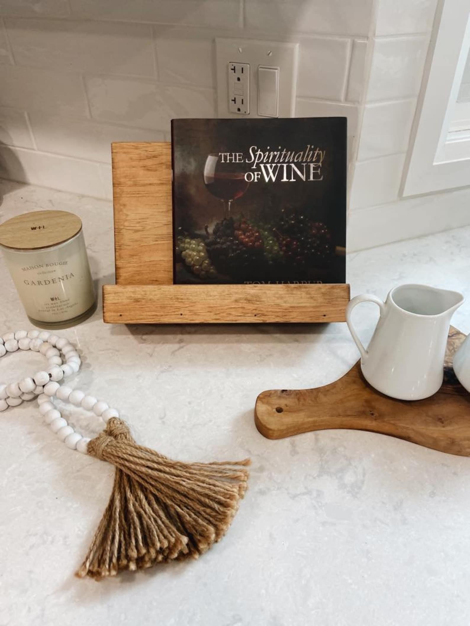 Wooden Cookbook Stand Color: Light Special Walnut