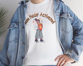 Camiseta "Modo Mamá Activado" / Camiseta con Gráfico "Vida de Mamá", Linda Ilustración de Mamá