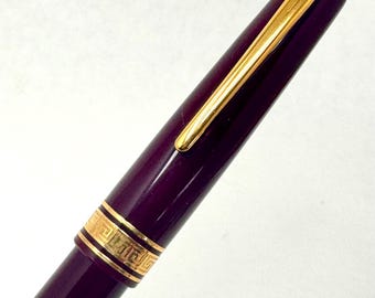 Omas Extra 556/S, plumín EF de oro macizo de 18 quilates, color burdeos, NOS. década de 1980.