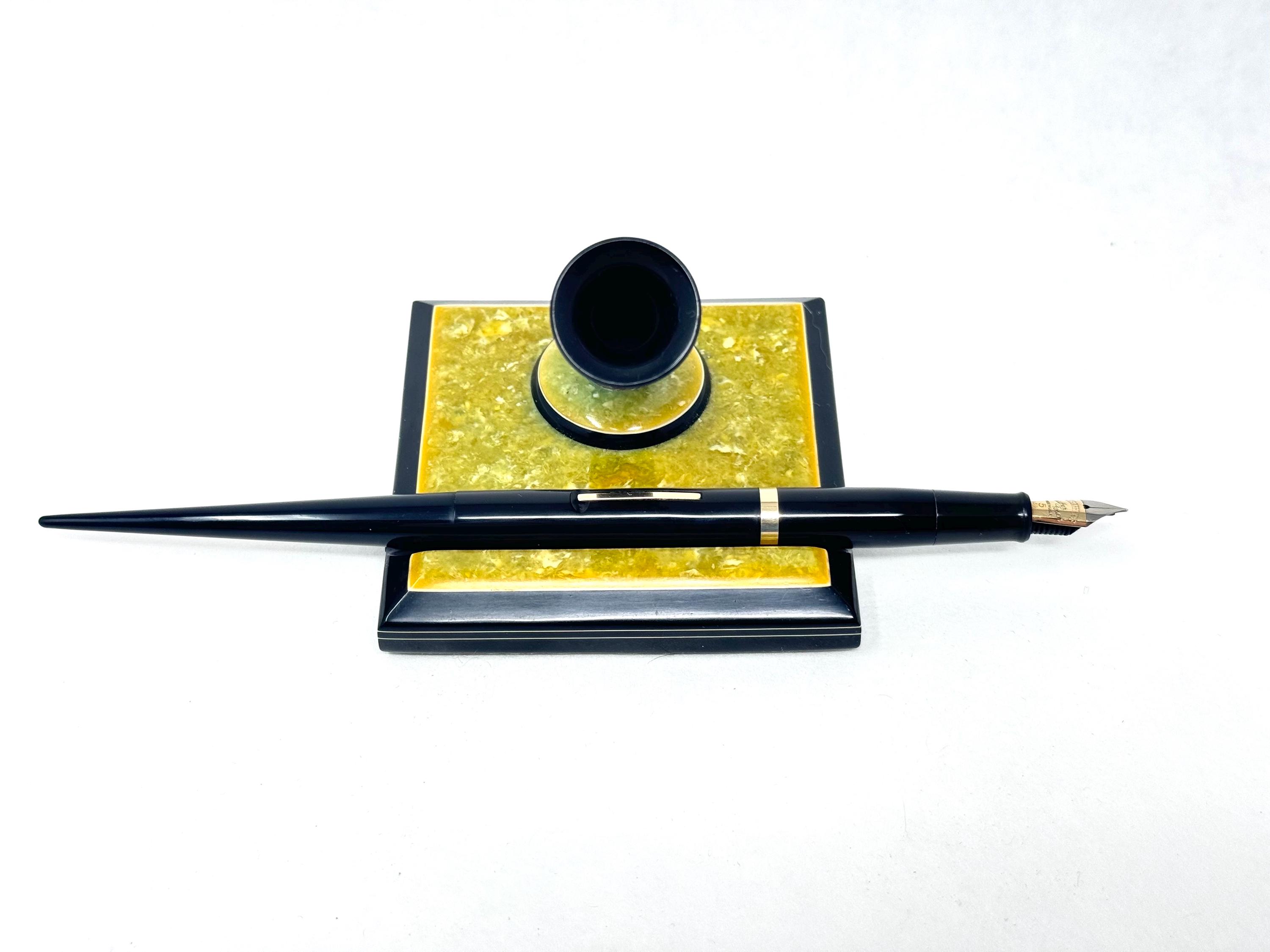 筆記具 SHEAFFERS Sheaffer Desk Pen Set, Solid 14K Gold Two-tone Fine Nib