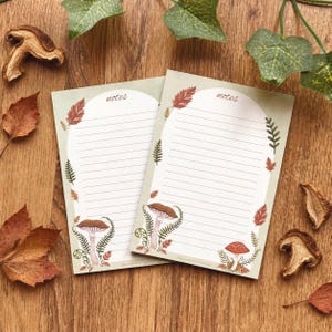 Notatnik A7 z motywem grzybów, artykuły papiernicze z motywem grzybów botanicznych, estetyczny bloczek na notatki, bloczek Cottagecore, artykuły papiernicze Forestcore