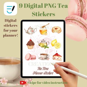 Könnte beinhalten: Digitale PNG-Tee-Aufkleber für Planer. Das Bild zeigt ein Tablet mit Aquarellillustrationen von Tee-bezogenen Artikeln, darunter Teekannen, Honig, Gebäck und eine Teetasse. Der Text lautet "9 Digital PNG Tea Stickers" und "Tea Time Planner Stickers."