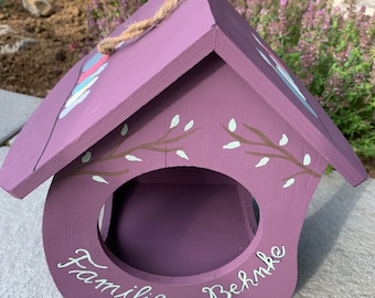 Bird feeder, customizable