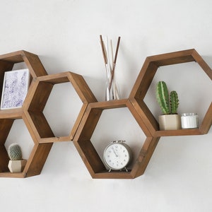 Hexagon shelves/kitchen shelves/bathroom/honeycomb shelves/gift/wall art/shelves/hexagon shelves/hexagons