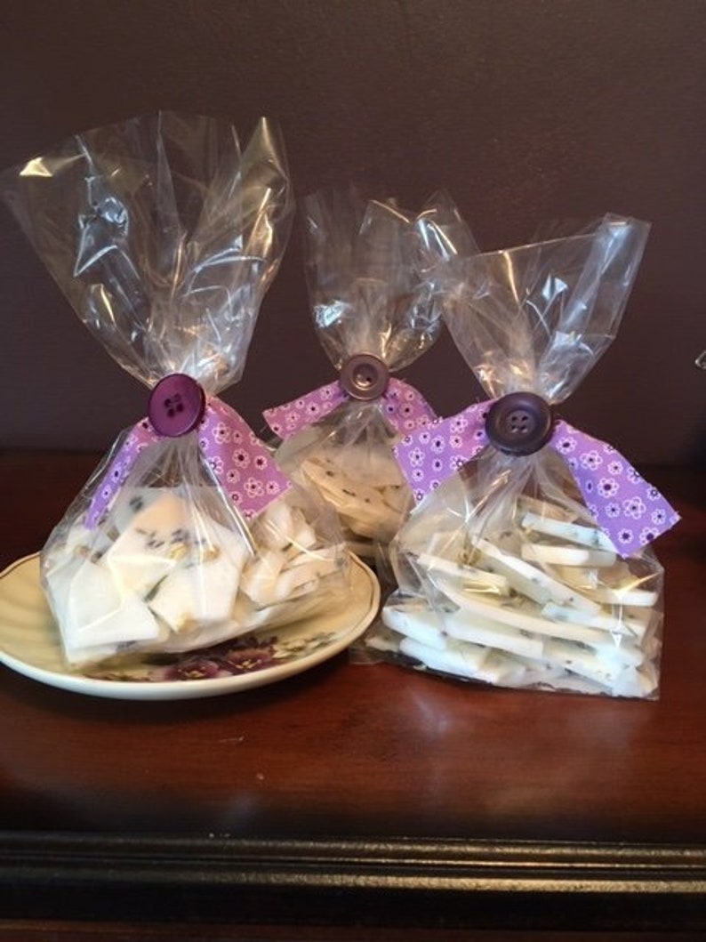 3.5 oz. Lavender /& Buds Bark Wax Melts