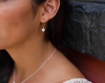 Dainty Heart Shell Argent Sterling, Gold Fill ou Rose Gold Fill Hoop Boucle d’oreille