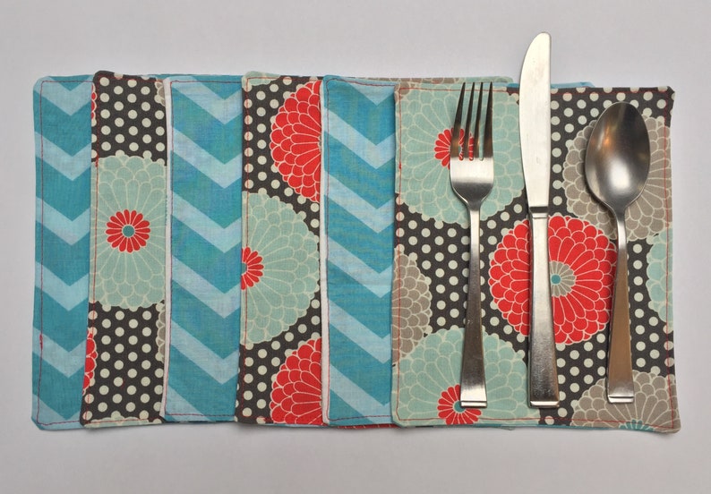 Zinnia ZigZag Cafe Napkins set of 6