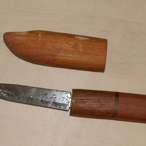 lotto n. 102 coltello da coltellinaio d&#39;epoca con manico in legno e fodero, metà del XX secolo
