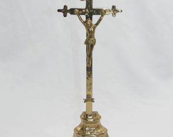 lot nr 331 old vintage antique brass standing cross crucifix Jesus Christ French made in France crucifixion