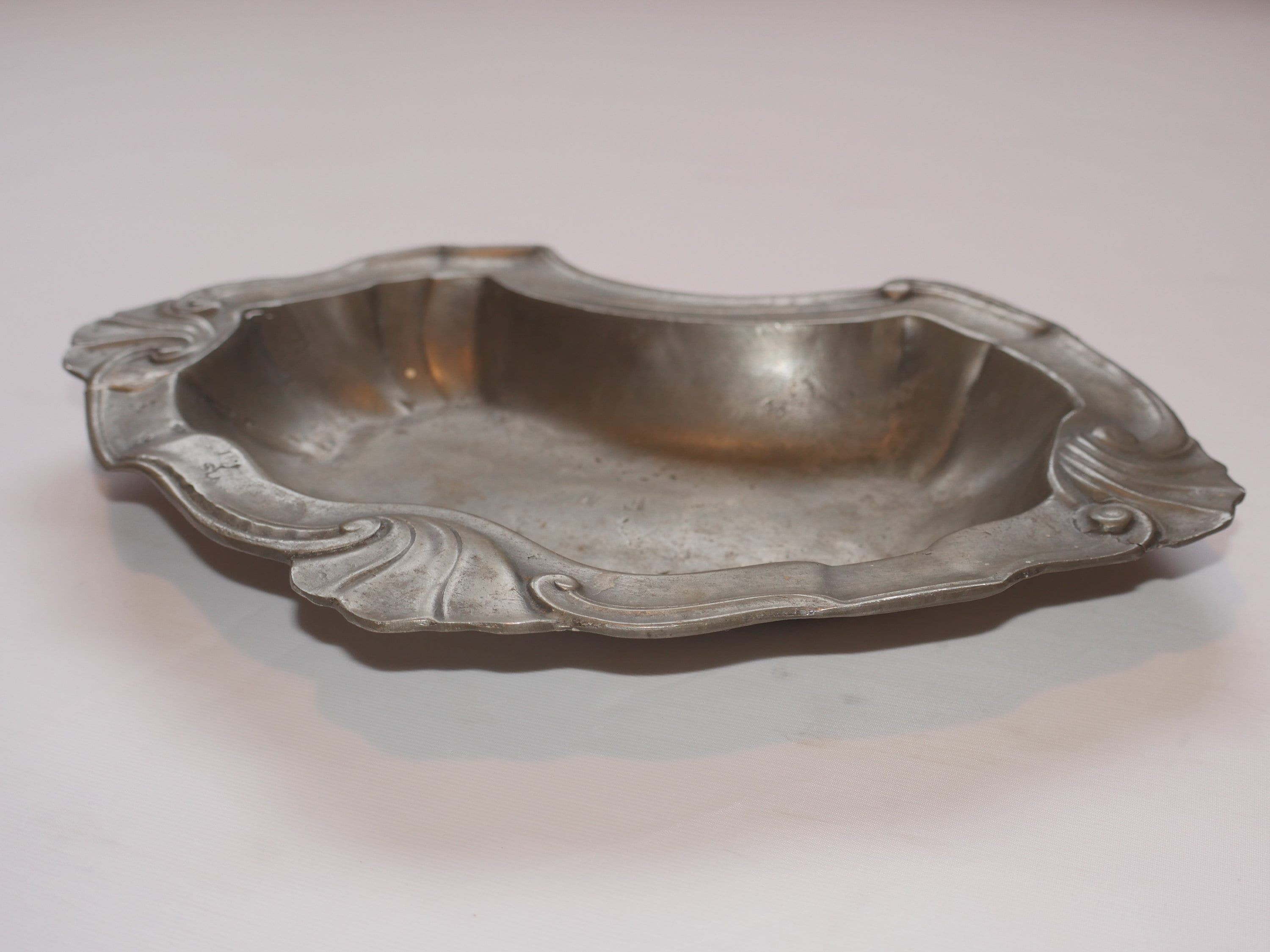 アール・ヌーヴォーデザイン ピュータートレー アールヌーボー