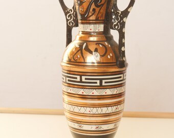 lot nr 513 vintage copper painted hand made in Greece vase with 2 handles