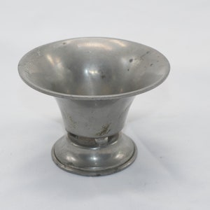 lot nr 170 old vintage antique small Swedish pewter tin branded Svenskt tenn I8