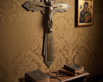 Antique French Bronze Crucifix – Art Deco Christian Altar Cross, nr 572