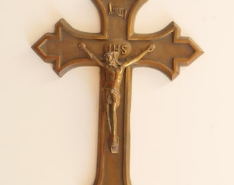 lot nr 876 made in Belgium Antique yellow metal Crucifix INRI IHS J.M.P.C branded brass bronze altar gothic Icon Jesus Christ crucifix cross