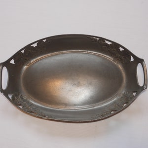 lot nr 835 Antique old vintage  Jugendstil Orivit AOG 3007  Pewter Oval Tray Dish Cut Scroll Bread Bowl tray