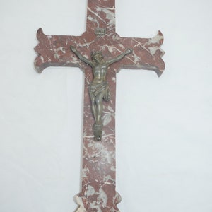 lot nr 303 old vintage granite cross with Metal Jesus Christ crucifix tagged Mark&#39;s Mahon