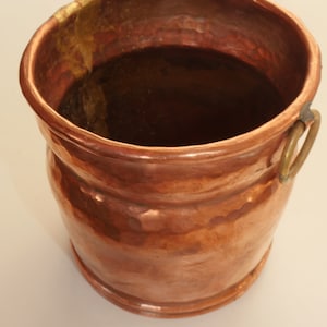 lot nr 934 old vintage antique solid heavy copper with brass rings round planter