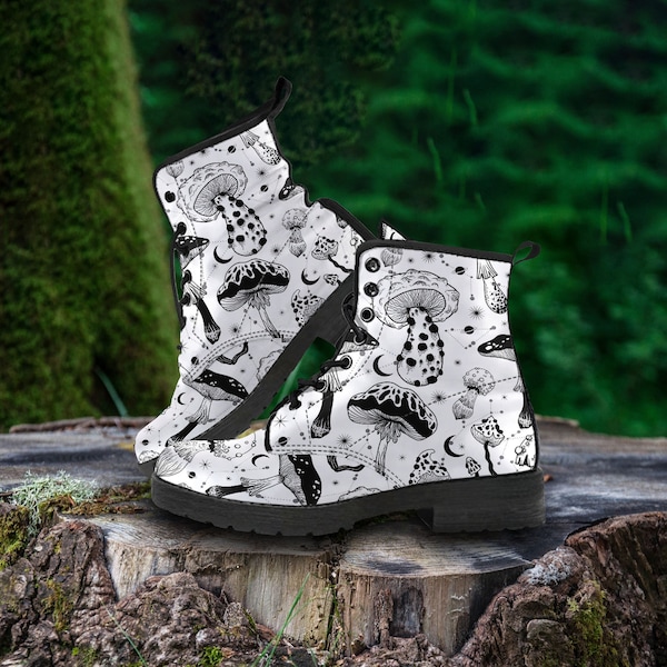 Bottes de combat pour femmes Champignons noirs et blancs Bottes en cuir personnalisées, Cadeaux d'anniversaire pour une idée Casual Chaussures mignonnes