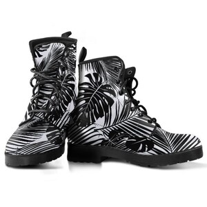Botas de combate pretas e botas de couro branco para mulheres, botas artesanais, couro vegano, botas de combate, botas clássicas, botas com cadarço