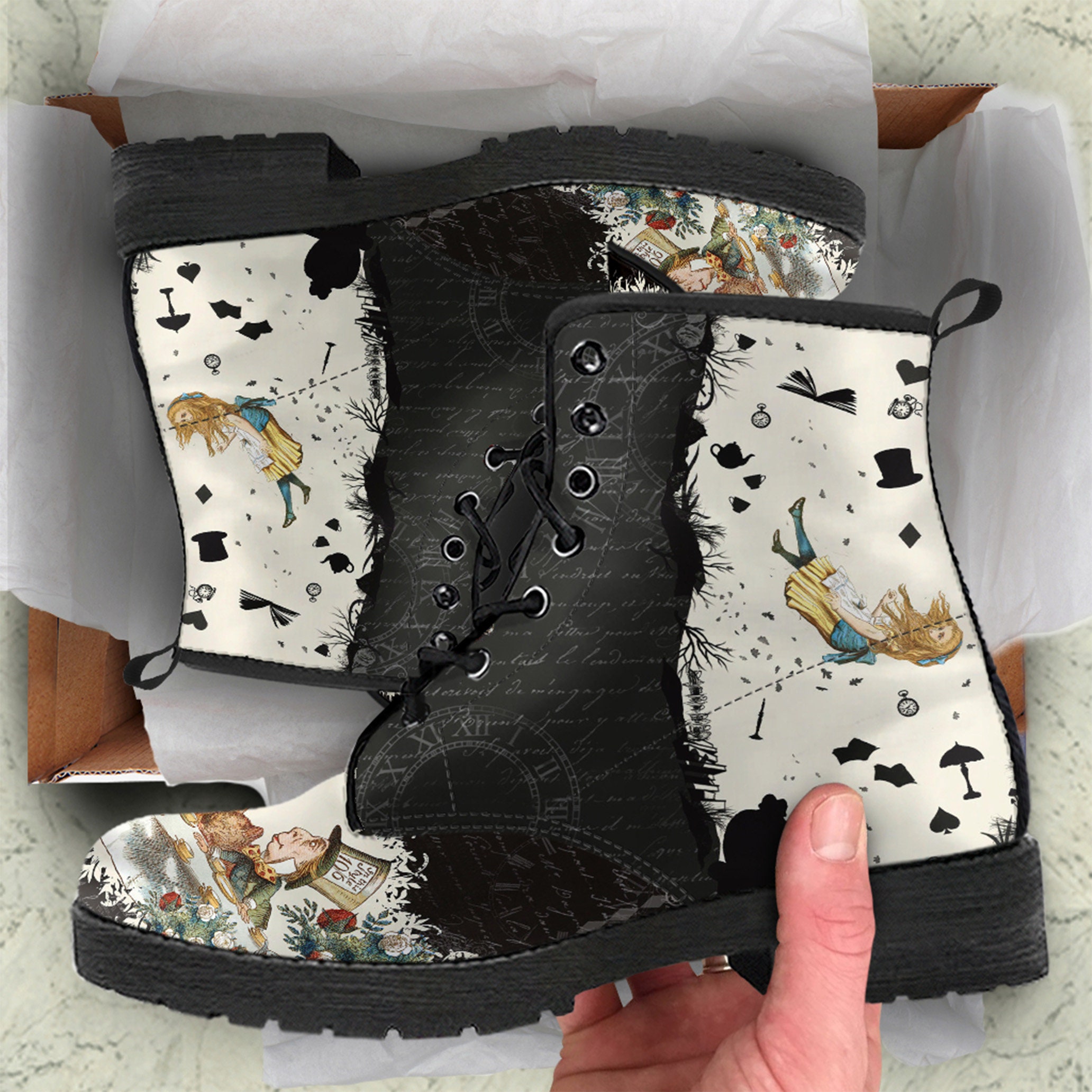 Alice in wonderland doc martens 2025