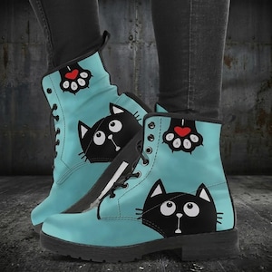 Botas de combate de piel vegana Black Cat: moda femenina personalizada