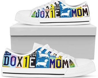 Women's Low Top White Canvas Shoes For Doxie Mom, Dog Lover's Gifts for Her Casual Tie Sneakers