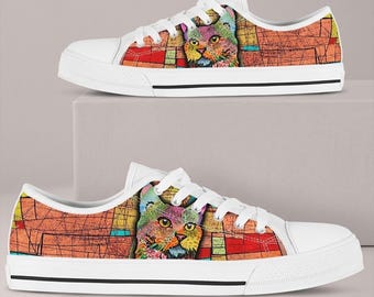 Tênis de cano baixo feminino em lona com estampa de gato colorido