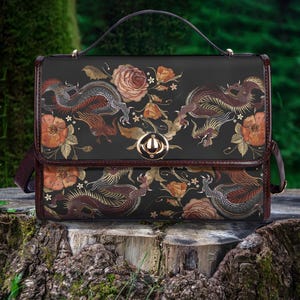 Stickerei Zwei chinesische Drachen und Rosen Blumen Damen Vegan Leder Handtasche, Boho Hippie Geldbörse Geschenke für. Schwester Darkcore Cottage