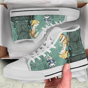 Zapatos altos personalizados de Alicia en el país de las maravillas, regalos de Alicia para fanáticos de Alicia, zapatillas altas casuales con lazo
