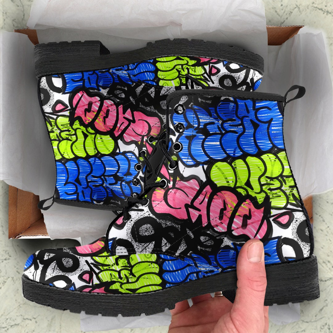 Graffiti Geometric Print Women's Boots