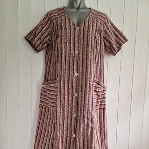 Ditsy floral print apron shirt dress, 80s day dress in burgundy, peach, yellow floral stripe design, 40s 50s style day dress