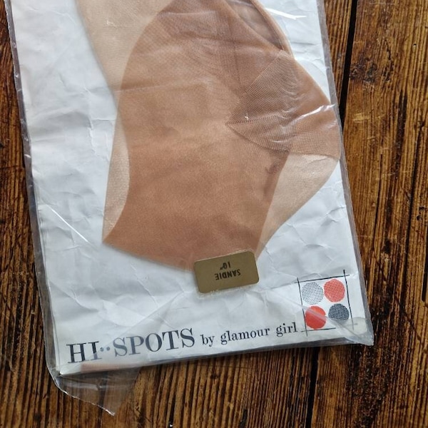 Hi Spots by Glamour Girl, vintage seamfree micromesh, sheer stockings, colour Sandie size 10", deadstock unopened