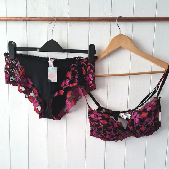 Rien Lingerie Bra and Knicker Set in Cerice and Black Lace French
