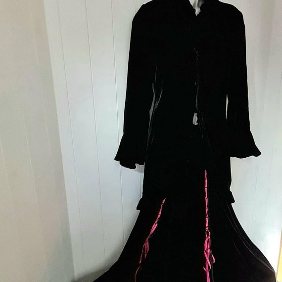 Vintage gothic velvet suit, maxi skirt, frock coa… - image 4