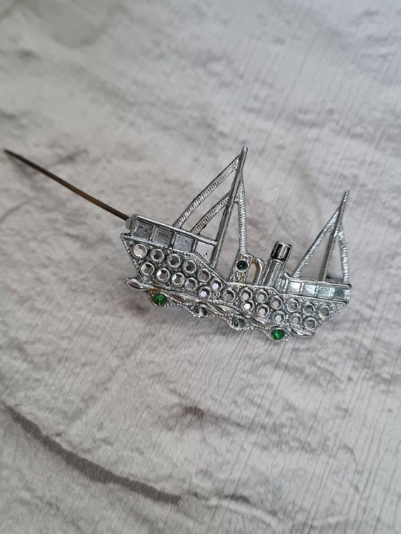 Vintage broach, boat, unusual broach, for restoration Gem