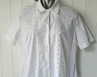 Camicetta vintage in pizzo sangallo bianco, stile anni '50, con bottoni, maniche corte, pin-up, graziosa camicetta estiva retrò