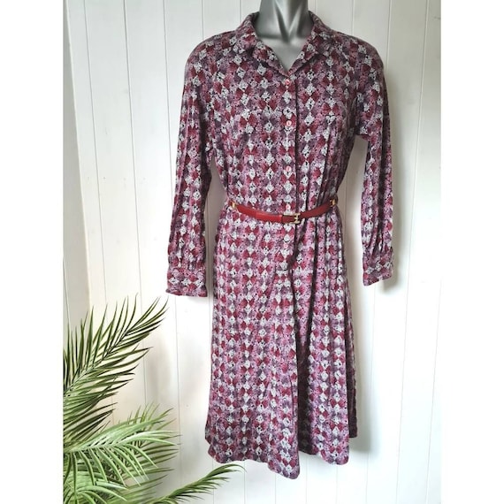 Vintage 70s Geometric Print Pink and Purple, Half Button up Shirt Style Dress by Italian Designer Giovannozzi, With Detailed Belt - Etsy UK Vintage 70s Geometric Print Pink and Purple, Half Button up Shirt Style Dress by Italian Designer Giovannozzi, With Detailed Belt - Etsy UK