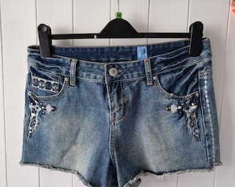 YesYes vintage Jean short with embroidery and studs detailing, festival summer denim shorts