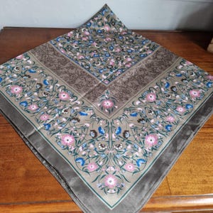 Floral print vintage headscarf, lovely wearable headsquare with centre design and border, in taupe and blue, large square scarf