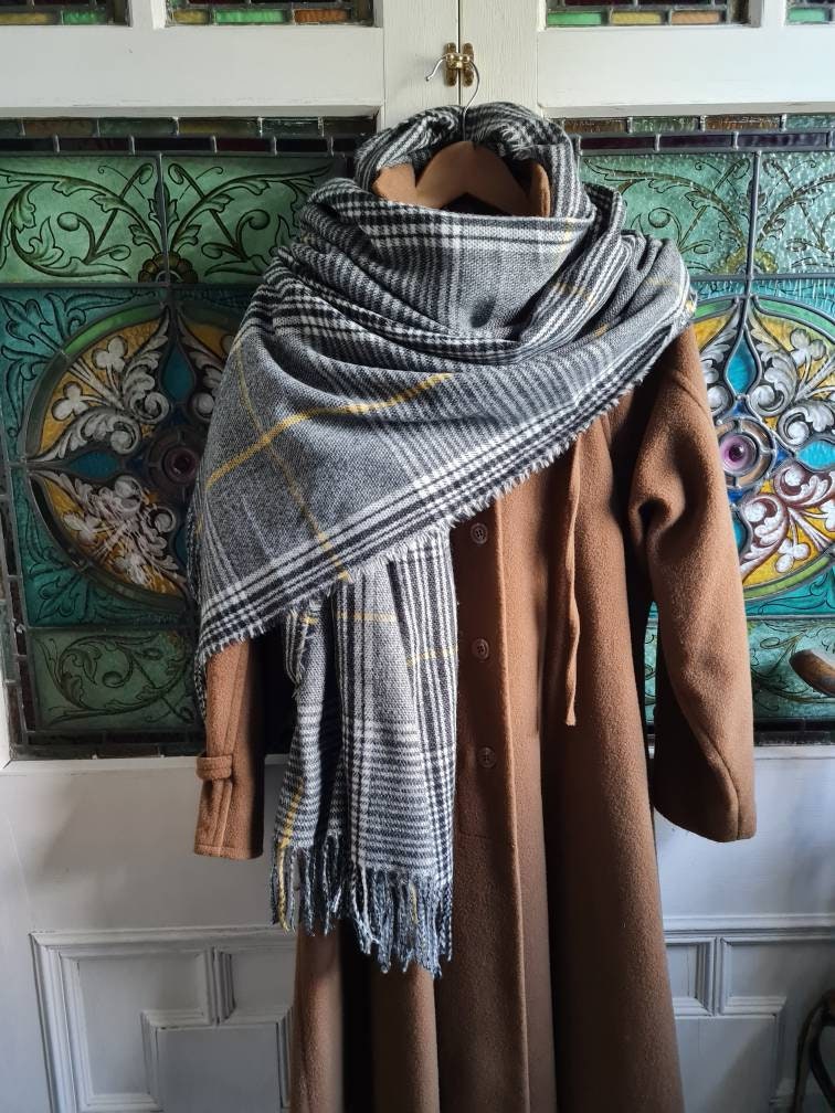 Oversized wool scarf - Grey - Hats, Scarves & Gloves - COS GB