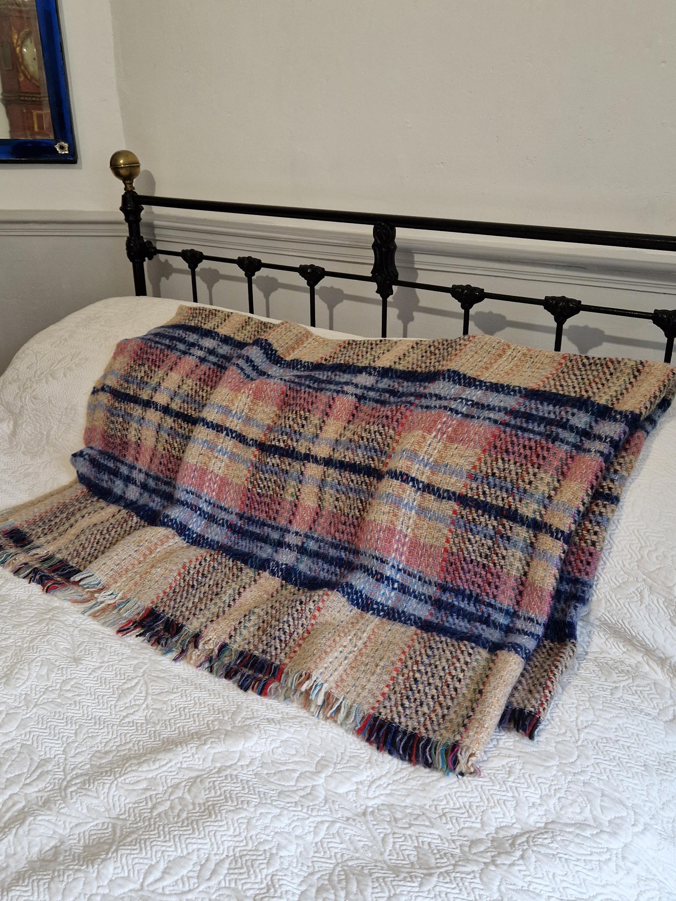Couverture Tartan The National Trust – Jetée En Laine Beige, Vert Et Rouge, 102 X 157 Cm