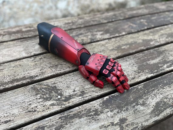 Venom Snake Bionic Arm: MGS (wearable) - Etsy