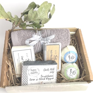 Men's Forest Scent Gift Box – Natural Grooming Self Care Hamper