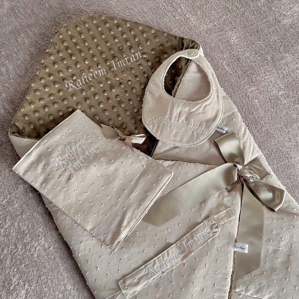 Coffret de naissance plumetis beige